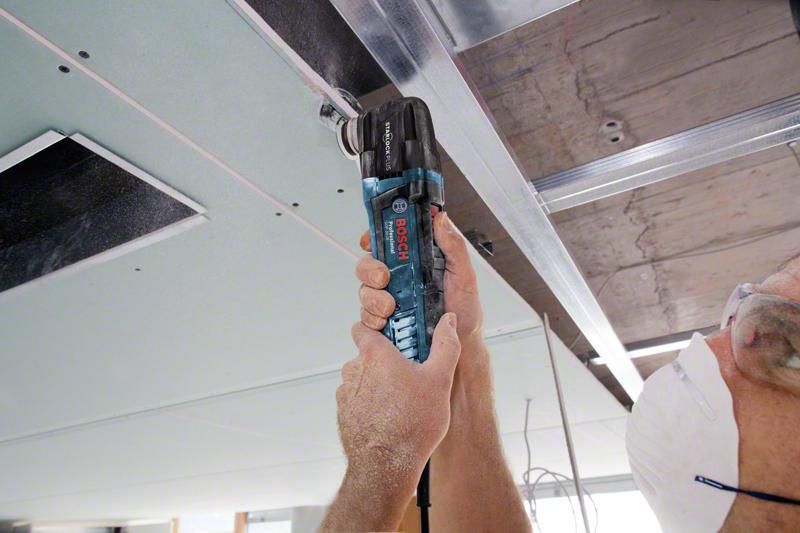 https://api.mastertools.nl/media/catalog/product/cache/4ac98b0d5e81b56bd000310ba88c60e0/b/o/bosch-professional-gop-30-28-multi-cutter-300w-accessoires-in-l-boxx-0601237000-3165140842716-mastertools_nl-6.jpg