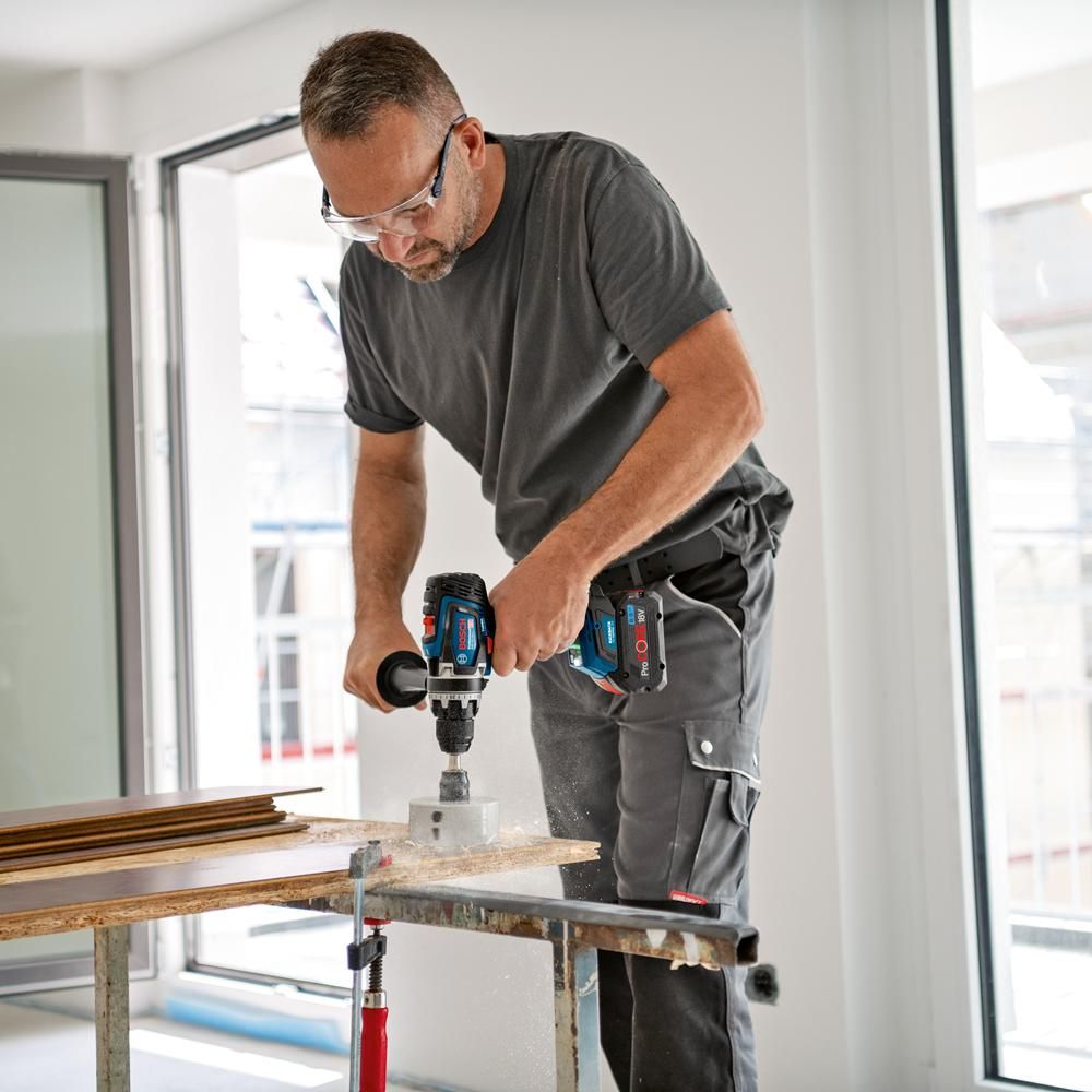 https://api.mastertools.nl/media/catalog/product/cache/4ac98b0d5e81b56bd000310ba88c60e0/b/o/bosch-professional-gsb-18v-150-c-accu-schroefklopboormachine-18v-basic-body-in-l-boxx-06019j5102-4059952523262-mastertools_nl-8.jpg