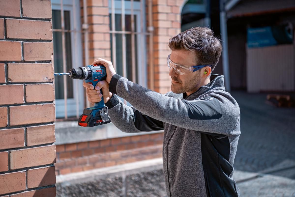 https://api.mastertools.nl/media/catalog/product/cache/4ac98b0d5e81b56bd000310ba88c60e0/b/o/bosch-professional-gsb-18v-90-c-accu-schroefklopboormachine-18v-basic-body-in-l-boxx-06019k6102-4059952617312-mastertools_nl-7.jpg