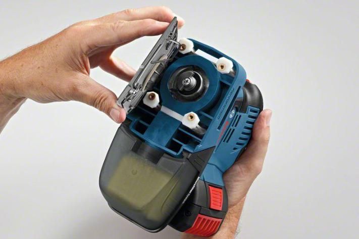https://api.mastertools.nl/media/catalog/product/cache/4ac98b0d5e81b56bd000310ba88c60e0/b/o/bosch-professional-gss-18v-10-accu-vlakschuurmachine-18v-basic-body-in-l-boxx-06019d0202-3165140871662-mastertools_nl-3.jpg
