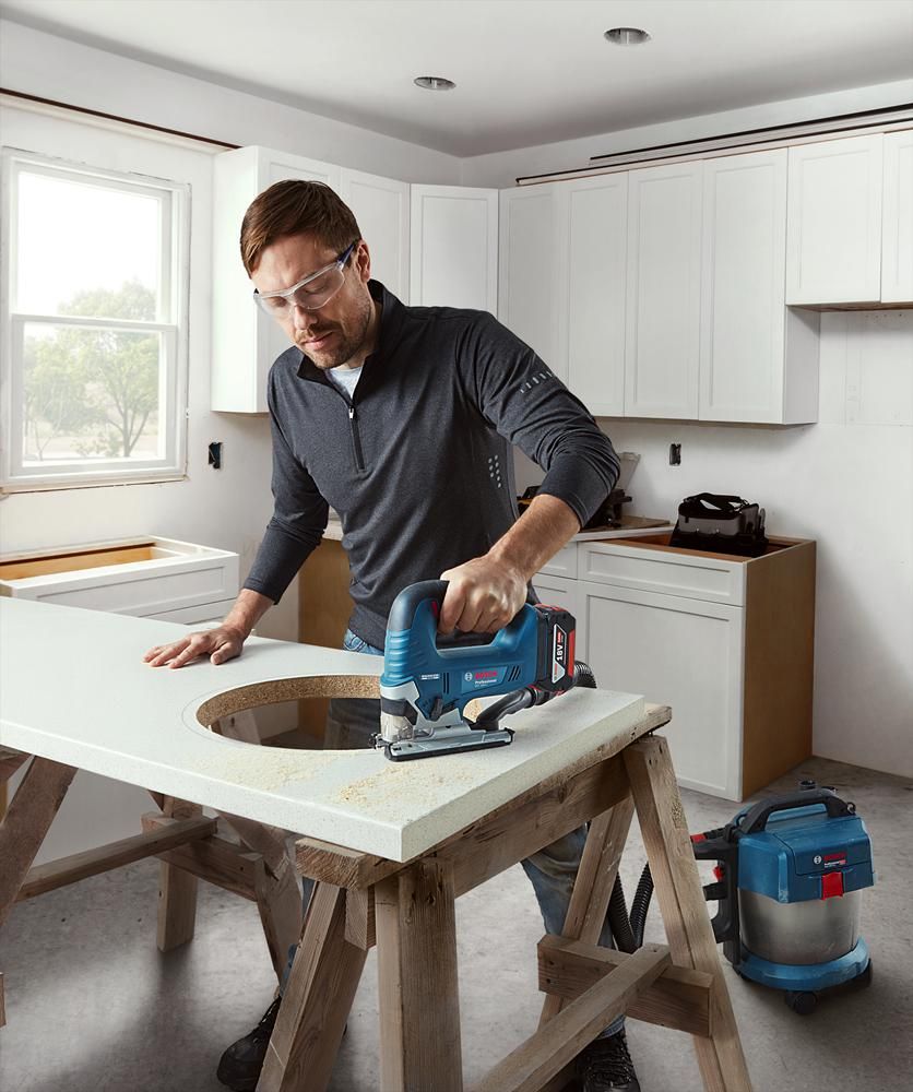 https://api.mastertools.nl/media/catalog/product/cache/4ac98b0d5e81b56bd000310ba88c60e0/b/o/bosch-professional-gst-18v-125-b-accu-decoupeerzaag-18v-06015b3001-4059952589008-mastertools_nl-2.jpg