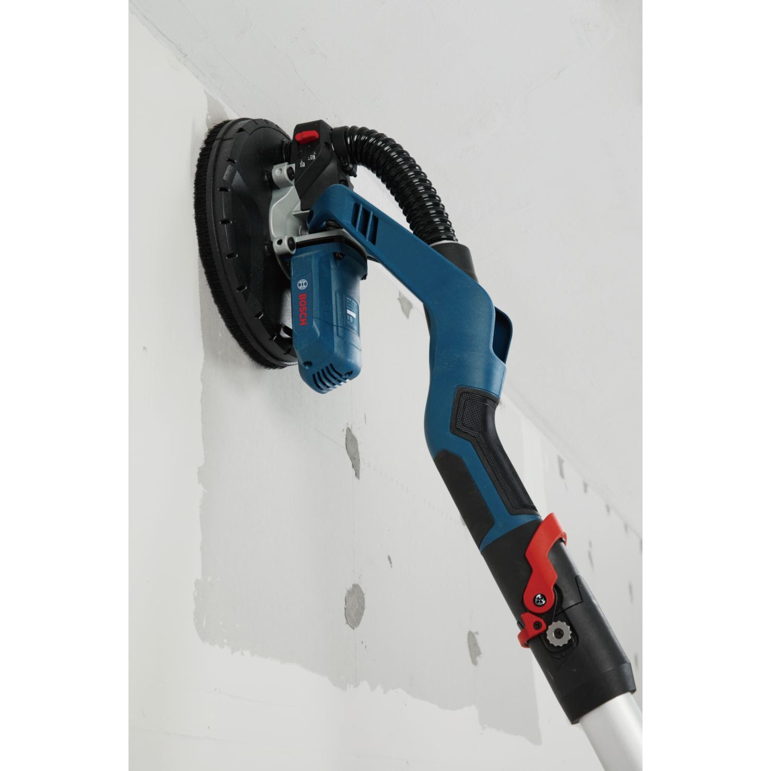 https://api.mastertools.nl/media/catalog/product/cache/4ac98b0d5e81b56bd000310ba88c60e0/b/o/bosch-professional-gtr-55-225-langnek-schuurmachine-06017d4000-4059952616605-mastertools_nl-8.jpg