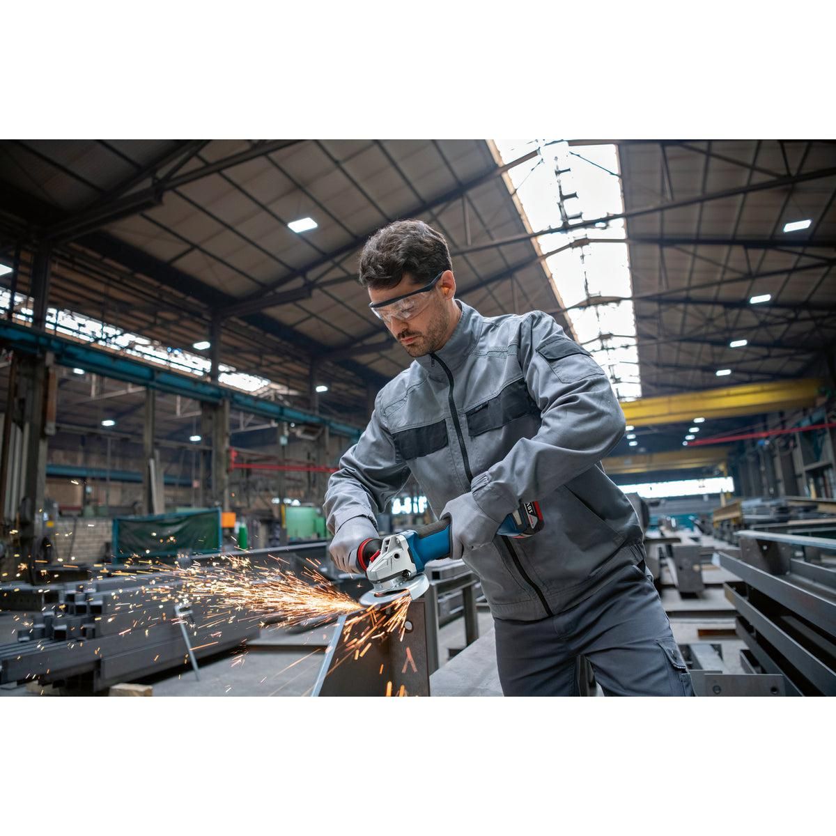 https://api.mastertools.nl/media/catalog/product/cache/4ac98b0d5e81b56bd000310ba88c60e0/b/o/bosch-professional-gws-18v-10-p-accu-haakse-slijper-125mm-18v-basic-body-06019j4100-4059952634463-mastertools_nl-5.jpg