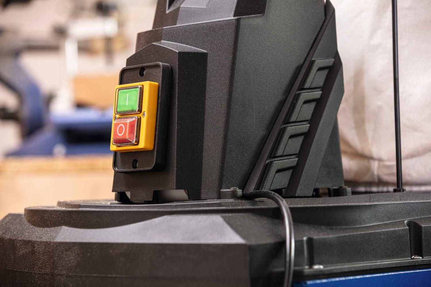 https://api.mastertools.nl/media/catalog/product/cache/4ac98b0d5e81b56bd000310ba88c60e0/d/c/dc500_scheppach_anwendung3.jpg