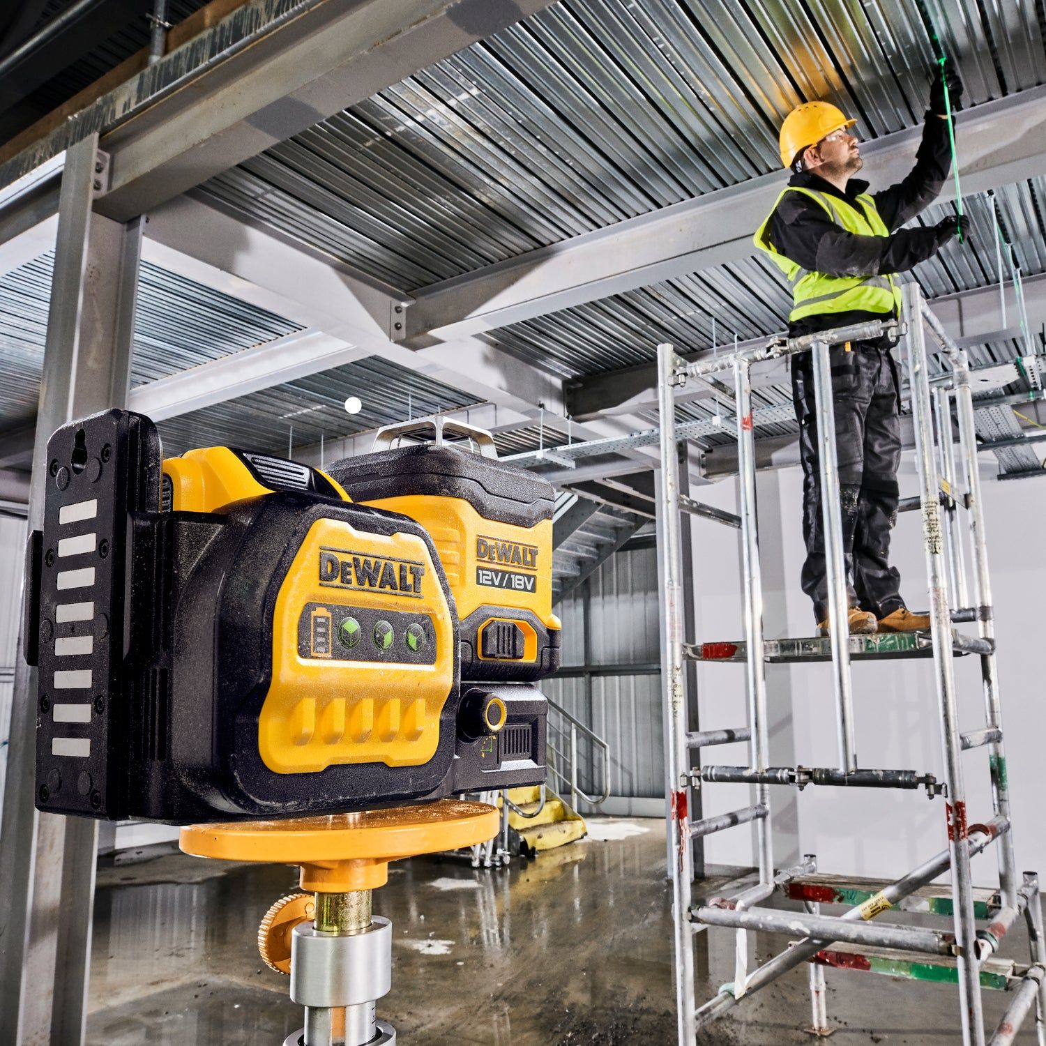 https://api.mastertools.nl/media/catalog/product/cache/4ac98b0d5e81b56bd000310ba88c60e0/d/c/dce089ng18_a1.jpg