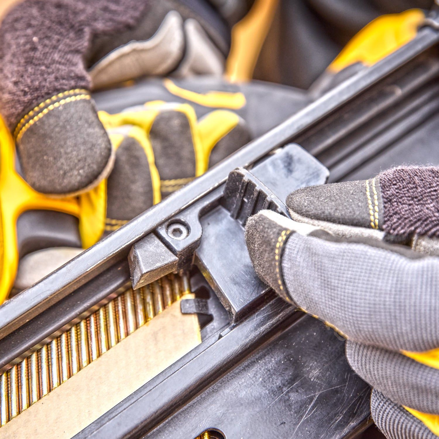 https://api.mastertools.nl/media/catalog/product/cache/4ac98b0d5e81b56bd000310ba88c60e0/d/c/dcn950n_f3.jpg