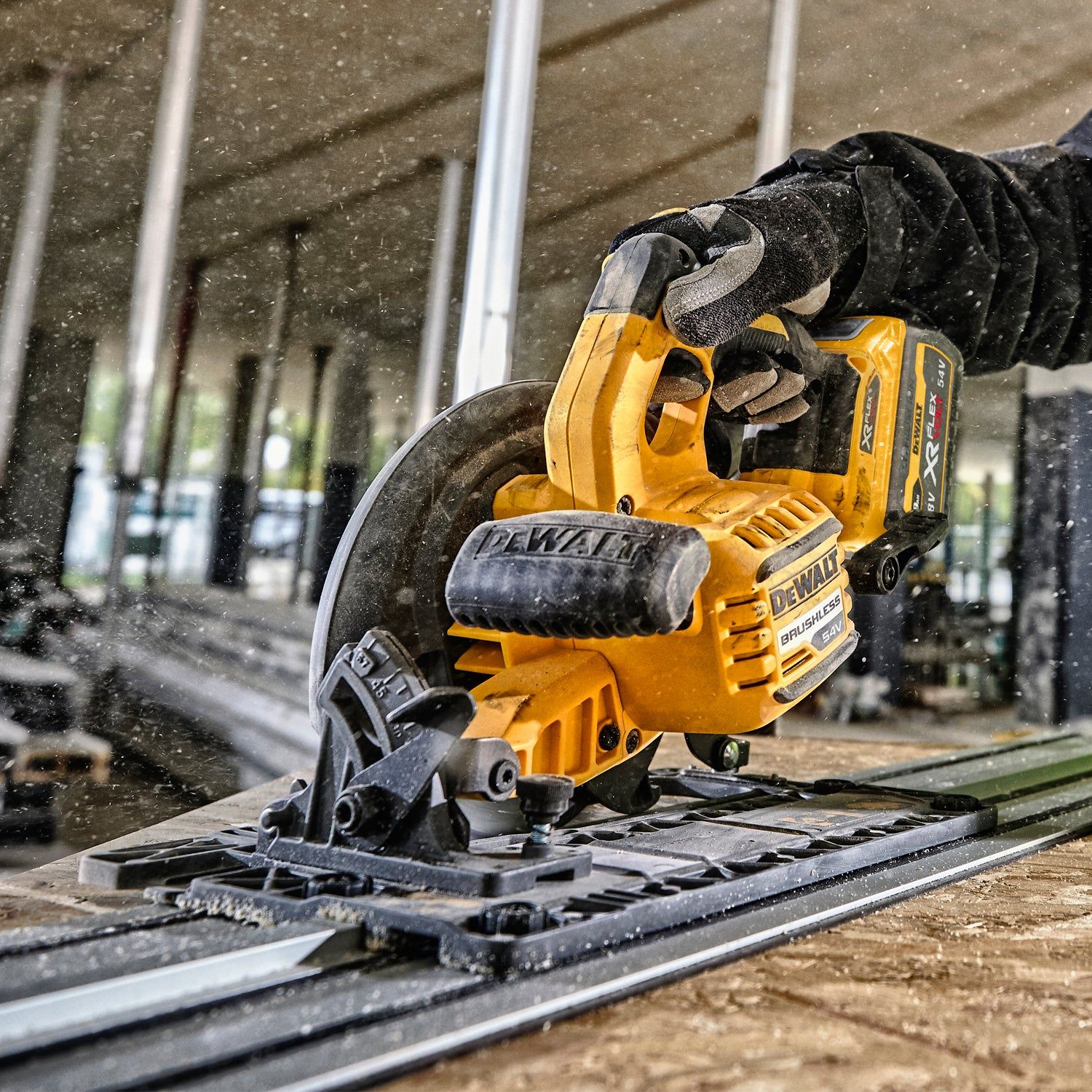 https://api.mastertools.nl/media/catalog/product/cache/4ac98b0d5e81b56bd000310ba88c60e0/d/c/dcs579x2_a2.jpg