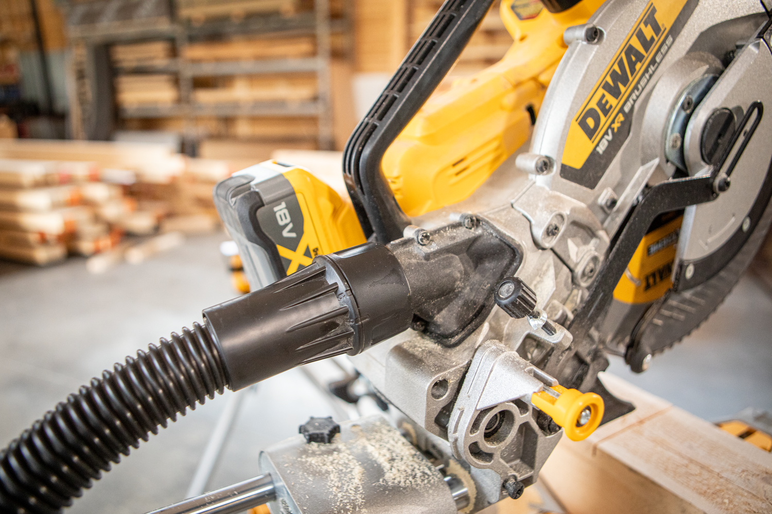https://api.mastertools.nl/media/catalog/product/cache/4ac98b0d5e81b56bd000310ba88c60e0/d/c/dcs782n_a12_1.png