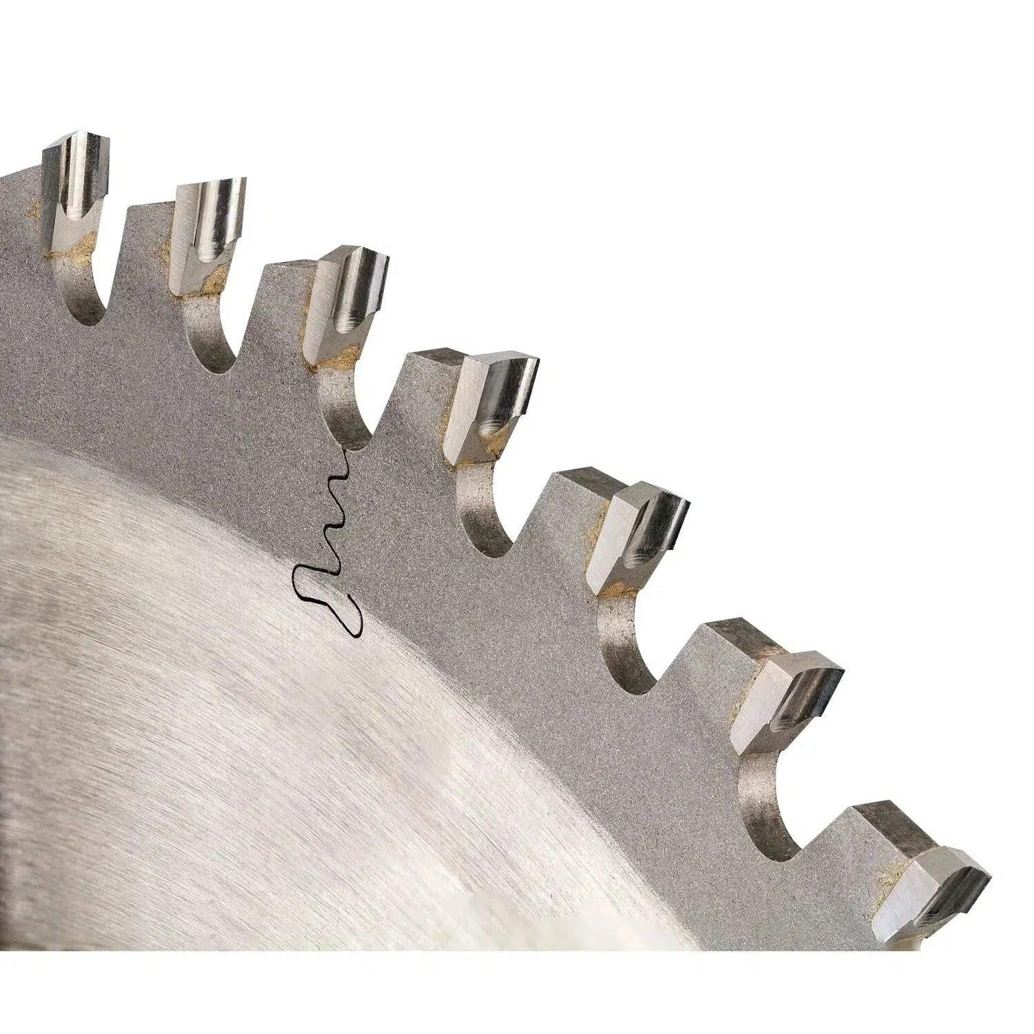 https://api.mastertools.nl/media/catalog/product/cache/4ac98b0d5e81b56bd000310ba88c60e0/d/e/dewalt-cirkelzaagblad-voor-hpl-extreme-o-305mm-asgat-30mm-60t-dt4346-qz-5035048083796-mastertools_nl-3.jpg