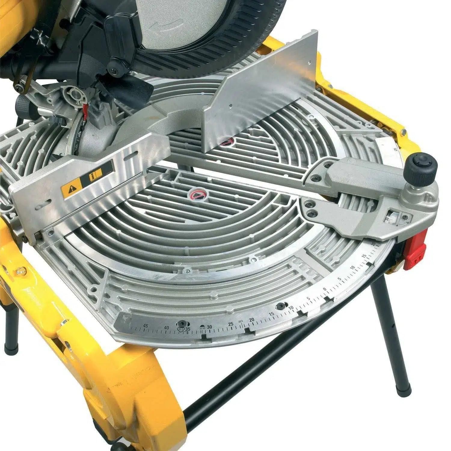 https://api.mastertools.nl/media/catalog/product/cache/4ac98b0d5e81b56bd000310ba88c60e0/d/e/dewalt-d27107-combinatiezaag-tafelzaag-afkortzaag-5035048911440-mastertools_nl-7.jpg