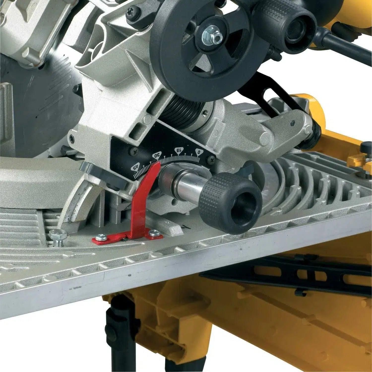 https://api.mastertools.nl/media/catalog/product/cache/4ac98b0d5e81b56bd000310ba88c60e0/d/e/dewalt-d27107xps-combinatiezaag-tafelzaag-afkortzaag-5035048393956-mastertools_nl-12.jpg