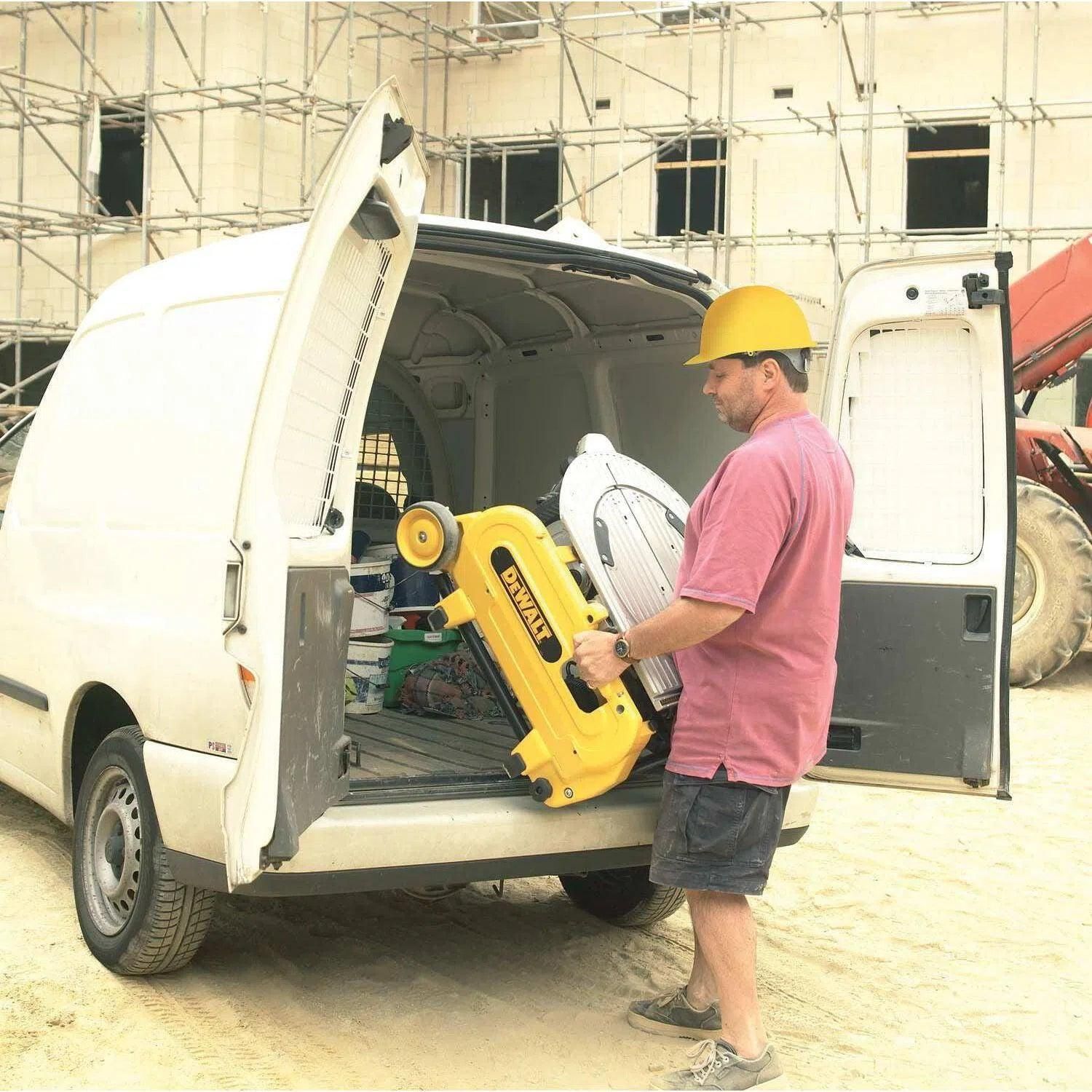 https://api.mastertools.nl/media/catalog/product/cache/4ac98b0d5e81b56bd000310ba88c60e0/d/e/dewalt-d27107xps-combinatiezaag-tafelzaag-afkortzaag-5035048393956-mastertools_nl-15.jpg