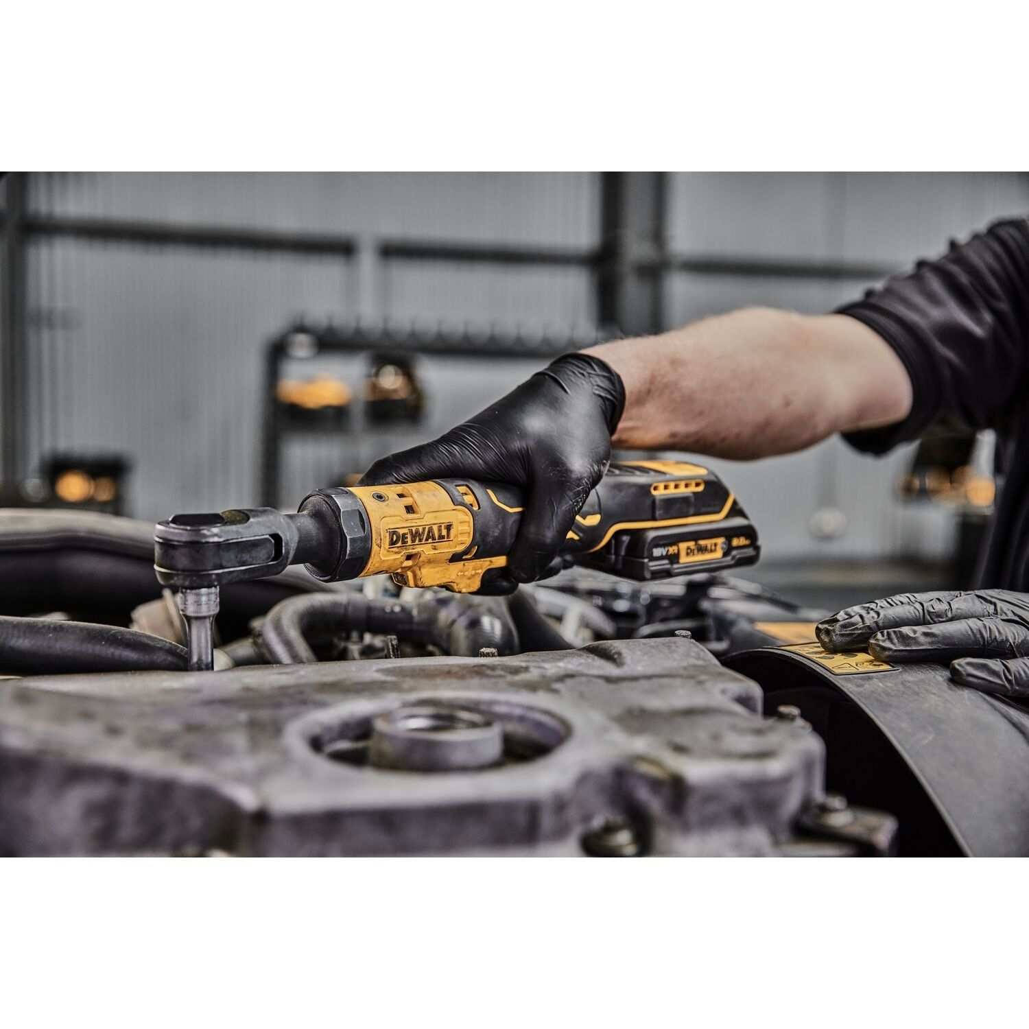 https://api.mastertools.nl/media/catalog/product/cache/4ac98b0d5e81b56bd000310ba88c60e0/d/e/dewalt-dcf512d1-accu-haakse-ratelsleutel-xr-brushless-12-18v-20ah-li-ion-5035048789575-mastertools_nl-4.jpg