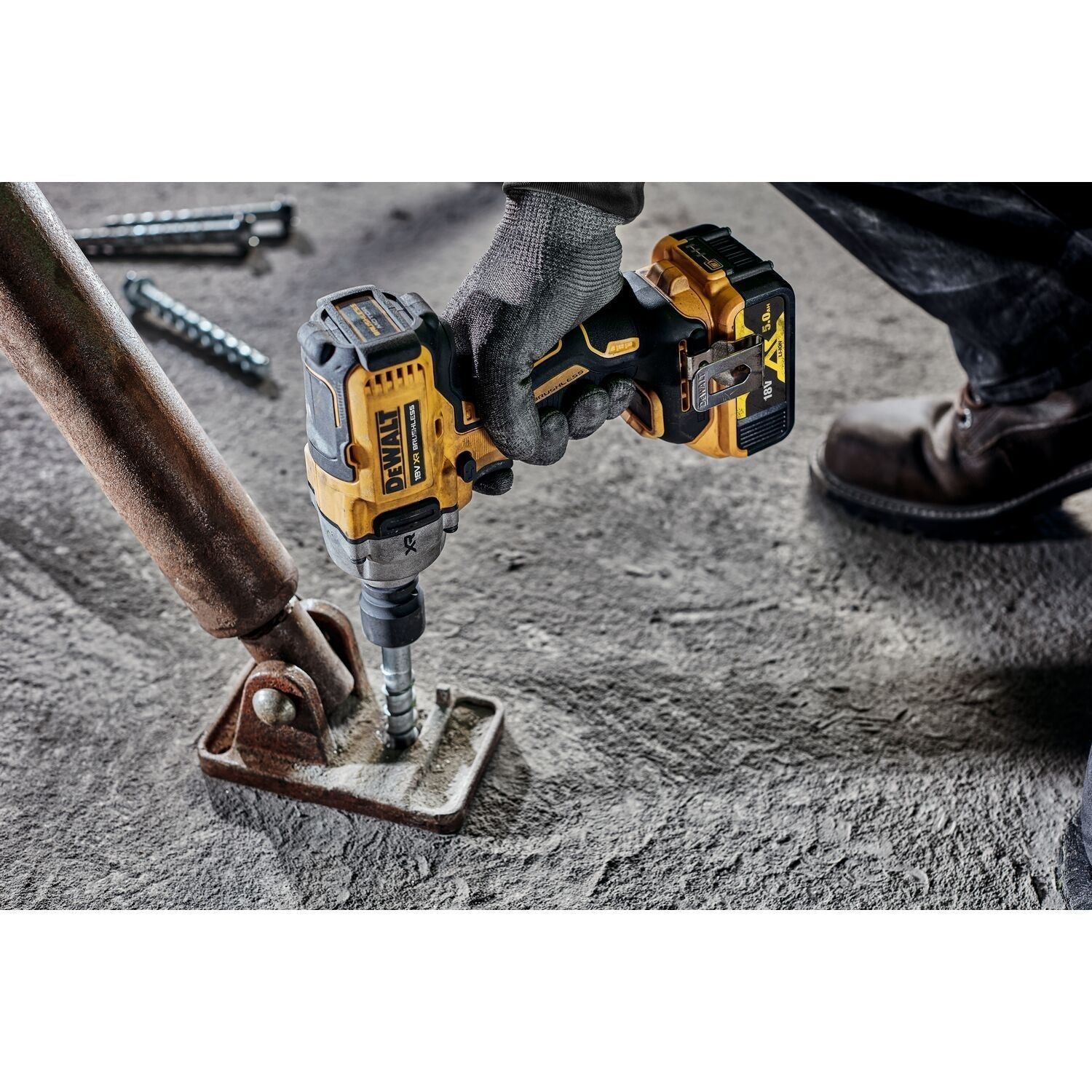 https://api.mastertools.nl/media/catalog/product/cache/4ac98b0d5e81b56bd000310ba88c60e0/d/e/dewalt-dcf891nt-accu-slagmoersleutel-18v-12-basic-body-in-tstak-5035048743546-mastertools_nl-9.jpg