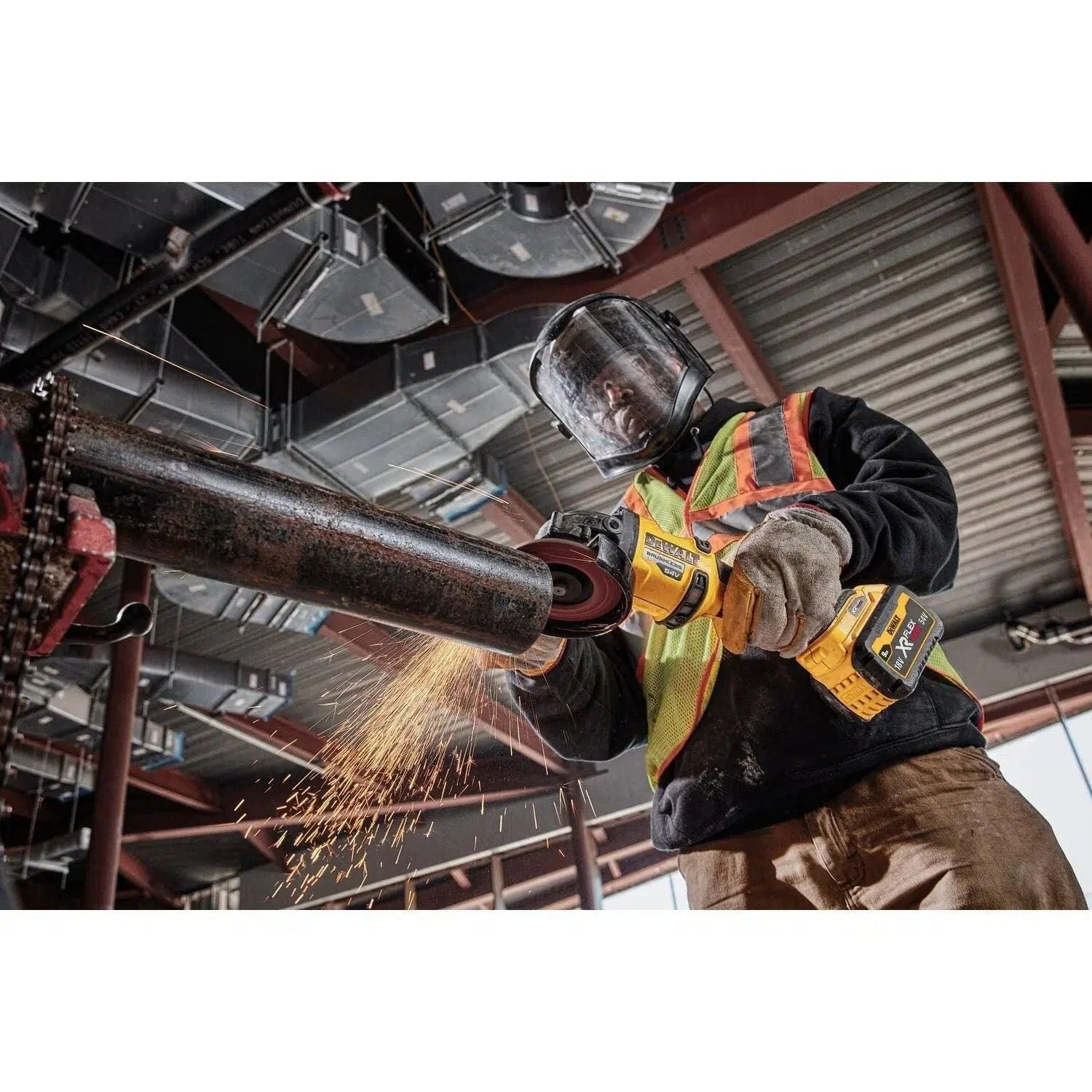 https://api.mastertools.nl/media/catalog/product/cache/4ac98b0d5e81b56bd000310ba88c60e0/d/e/dewalt-dcg418nt-accu-haakse-slijper-125mm-54v-flexvolt-basic-body-in-tstak-5035048734384-mastertools_nl-5.jpg