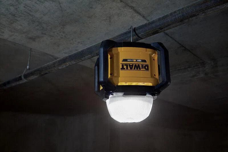 https://api.mastertools.nl/media/catalog/product/cache/4ac98b0d5e81b56bd000310ba88c60e0/d/e/dewalt-dcl074-led-werklamp-18v-tool-connect-basic-body-5035048706169-mastertools_nl-8.jpg