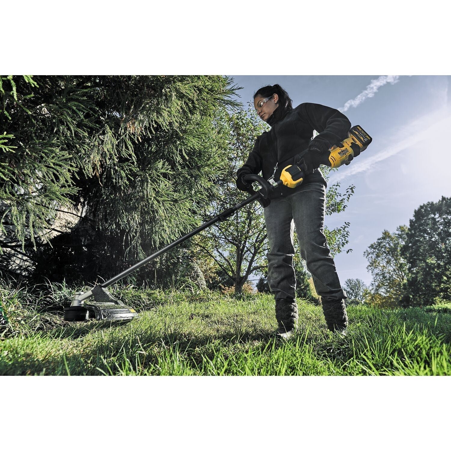 https://api.mastertools.nl/media/catalog/product/cache/4ac98b0d5e81b56bd000310ba88c60e0/d/e/dewalt-dcmas5713n-accu-split-boom-grastrimmer-54v-xr-flexvolt-basic-body-5035048737019-mastertools_nl-8.jpg