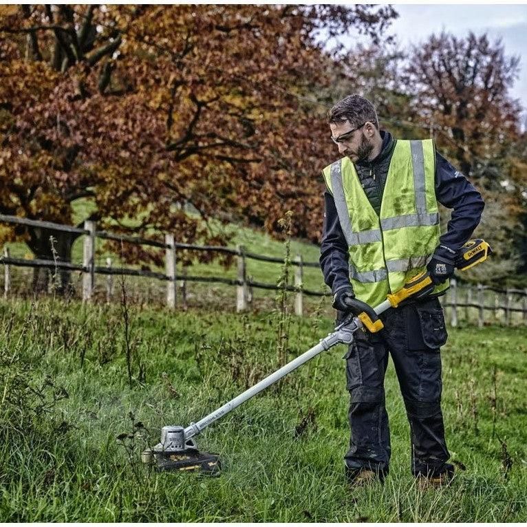 https://api.mastertools.nl/media/catalog/product/cache/4ac98b0d5e81b56bd000310ba88c60e0/d/e/dewalt-dcmst561p1-accu-grastrimmer-18v-5_0ah-xr-li-ion-5035048729267-mastertools_nl-3.jpg