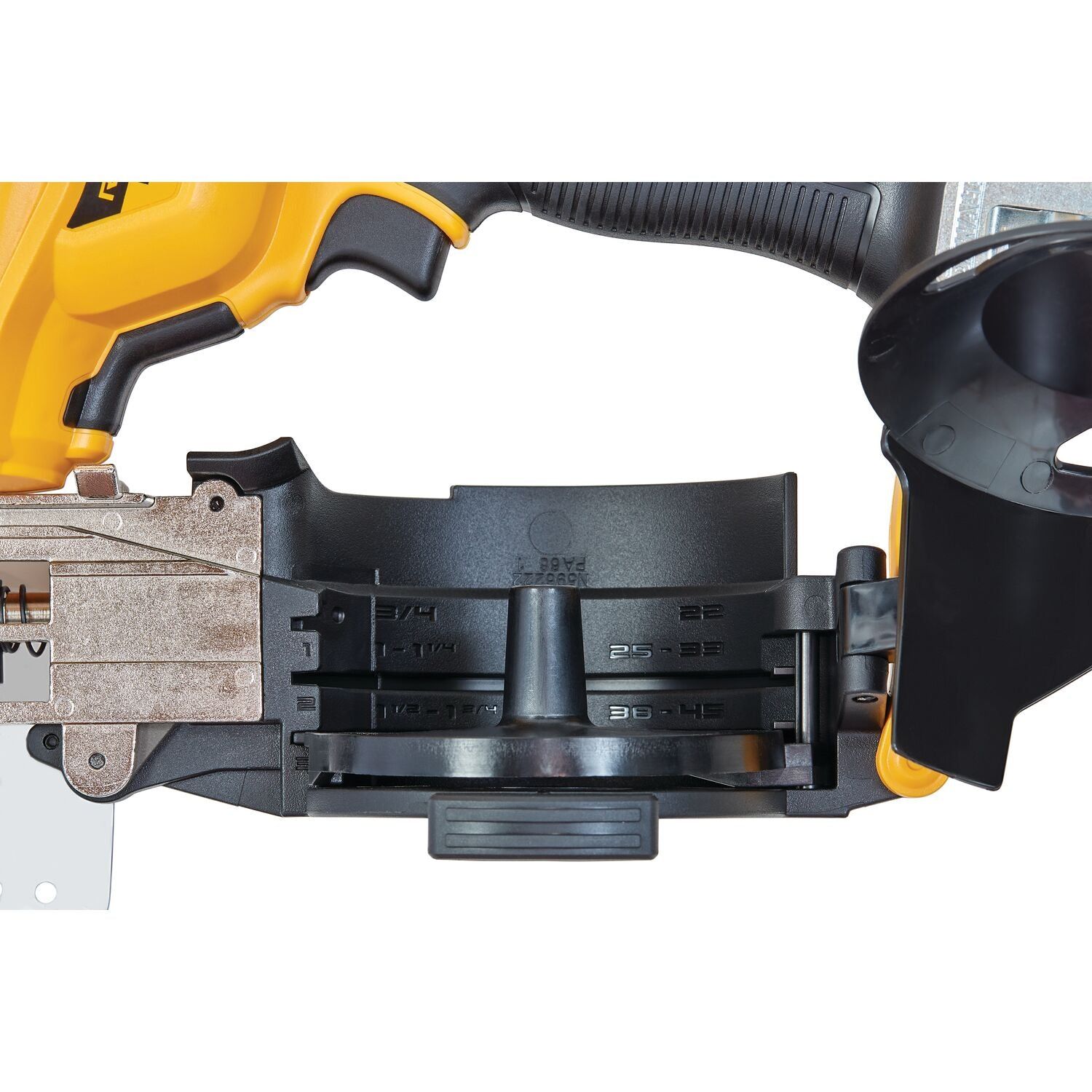 https://api.mastertools.nl/media/catalog/product/cache/4ac98b0d5e81b56bd000310ba88c60e0/d/e/dewalt-dcn45rnnt-accu-roofing-rolspijkertacker-18v-xr-basic-body-in-tstak-5902013967286-mastertools_nl-5_b8a2a0ba-9541-479e-a7ee-1e5c571fac4d.jpg