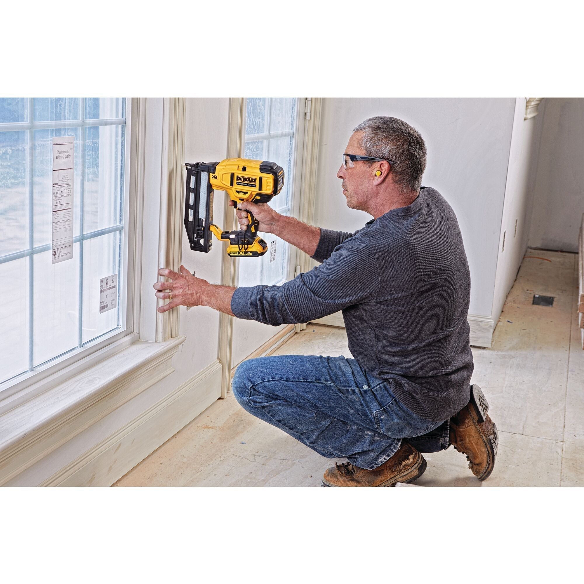 https://api.mastertools.nl/media/catalog/product/cache/4ac98b0d5e81b56bd000310ba88c60e0/d/e/dewalt-dcn662d2-accu-afwerkingstacker-16ga-18v-2_0ah-xr-li-ion-5902013967262-mastertools_nl-7.jpg