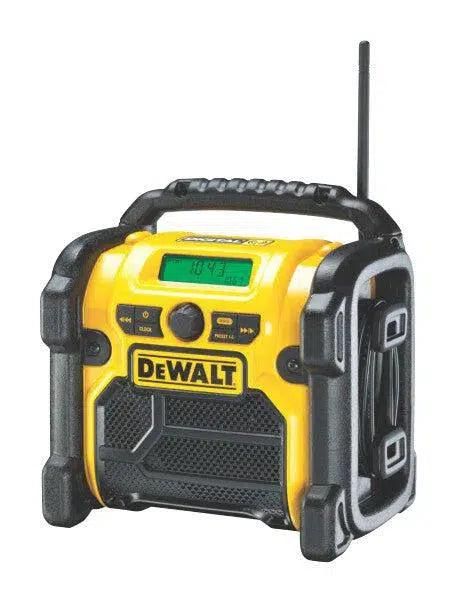 https://api.mastertools.nl/media/catalog/product/cache/4ac98b0d5e81b56bd000310ba88c60e0/d/e/dewalt-dcr020-bouwradio-dabfm-10_8-18v-xr-li-ion-5035048459256-mastertools_nl-3.jpg