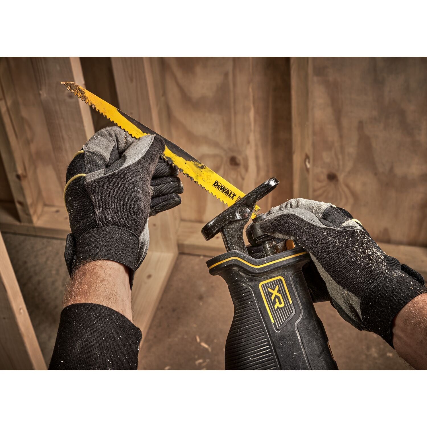 https://api.mastertools.nl/media/catalog/product/cache/4ac98b0d5e81b56bd000310ba88c60e0/d/e/dewalt-dcs382n-accu-reciprozaag-brushless-18v-xr-basic-body-5035048748312-mastertools_nl-5.jpg