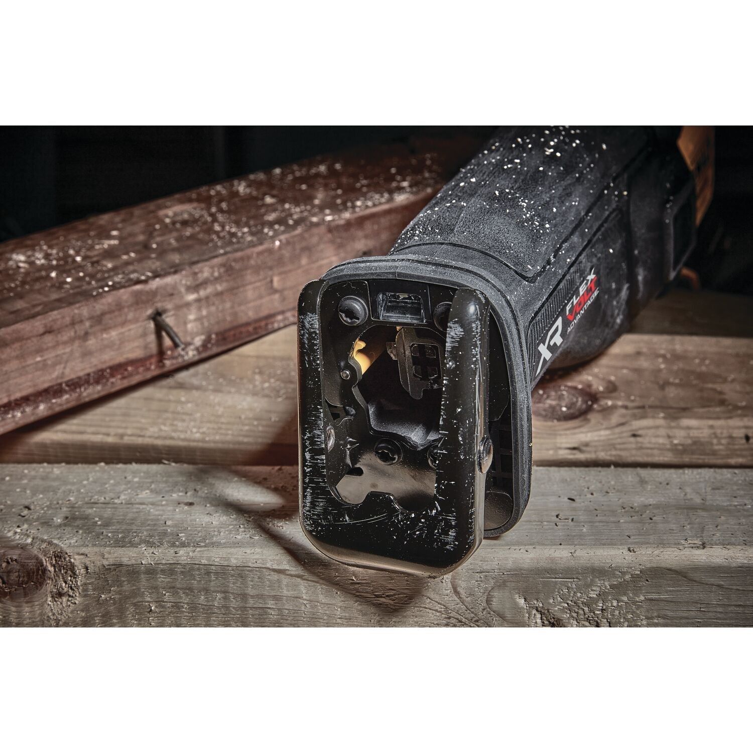 https://api.mastertools.nl/media/catalog/product/cache/4ac98b0d5e81b56bd000310ba88c60e0/d/e/dewalt-dcs386nt-accu-reciprozaag-18v-xr-flexvolt-basic-body-in-tstak-5035048739549-mastertools_nl-3.jpg