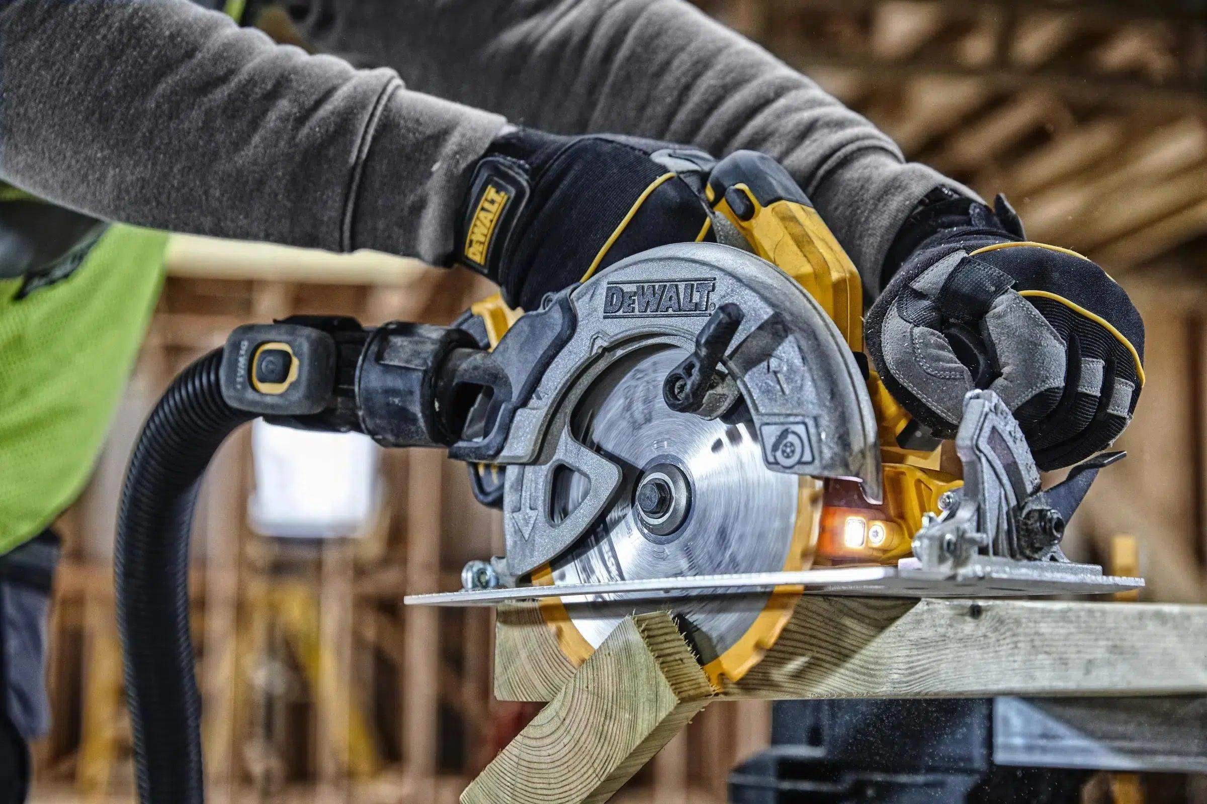 https://api.mastertools.nl/media/catalog/product/cache/4ac98b0d5e81b56bd000310ba88c60e0/d/e/dewalt-dcs570nt-accu-cirkelzaag-18v-basic-body-in-tstak-5035048663103-mastertools_nl-3_9a31c6f3-ae47-4def-9eb3-6a36e5ea2282.jpg