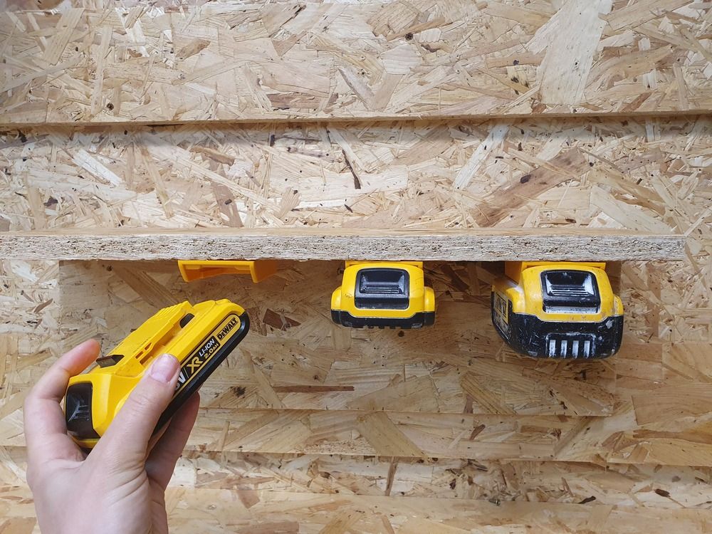 https://api.mastertools.nl/media/catalog/product/cache/4ac98b0d5e81b56bd000310ba88c60e0/d/e/dewalt-display-3_040af1cb2d.jpg