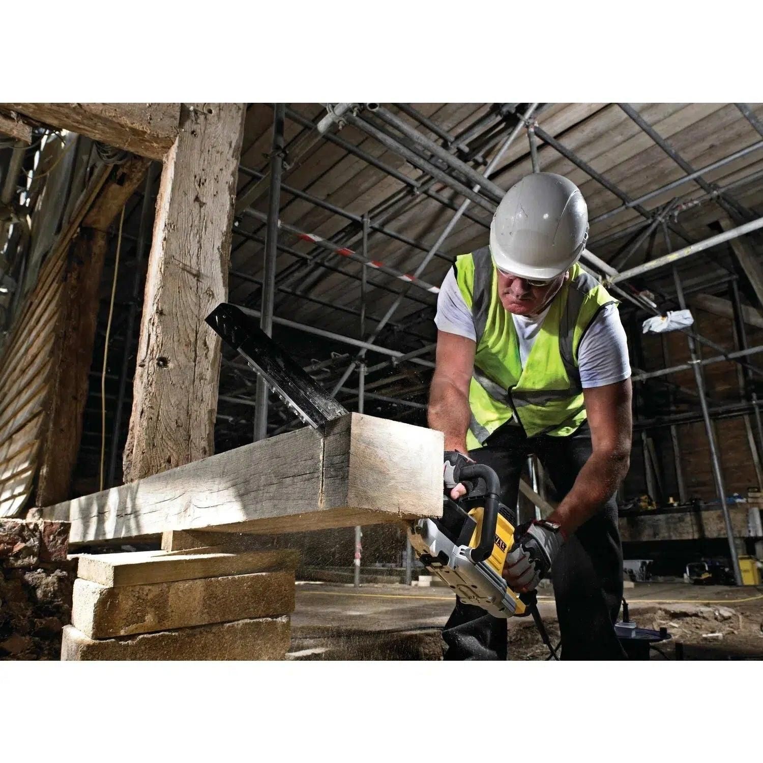 https://api.mastertools.nl/media/catalog/product/cache/4ac98b0d5e81b56bd000310ba88c60e0/d/e/dewalt-dt2978-alligatorzaagblad-hss-430mm-ruw-hout-5035048083710-mastertools_nl-3.jpg