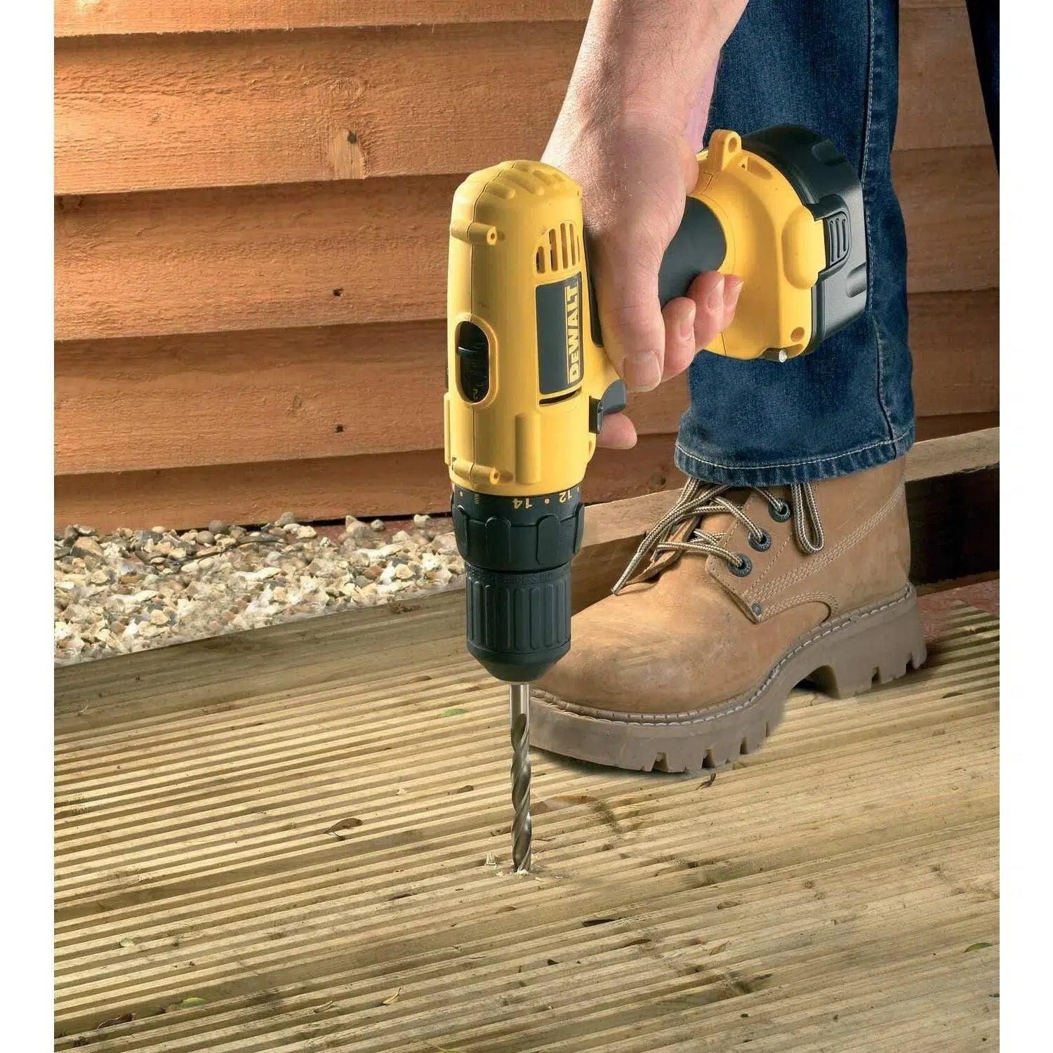 https://api.mastertools.nl/media/catalog/product/cache/4ac98b0d5e81b56bd000310ba88c60e0/d/e/dewalt-dt5929-29-delige-metaalborenset-hss-g-in-cassette-5035048077429-mastertools_nl-4.jpg