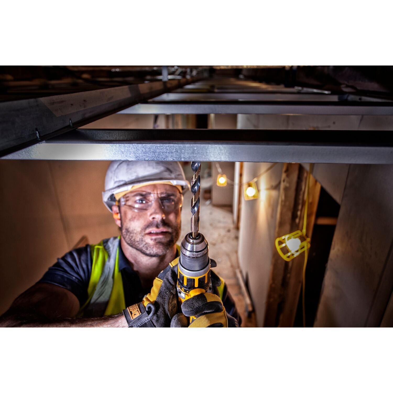 https://api.mastertools.nl/media/catalog/product/cache/4ac98b0d5e81b56bd000310ba88c60e0/d/e/dewalt-dt70727-extremetm-blackgold-metaalborenset-14-delig-in-tough-case-5054905247751-mastertools_nl-6.jpg