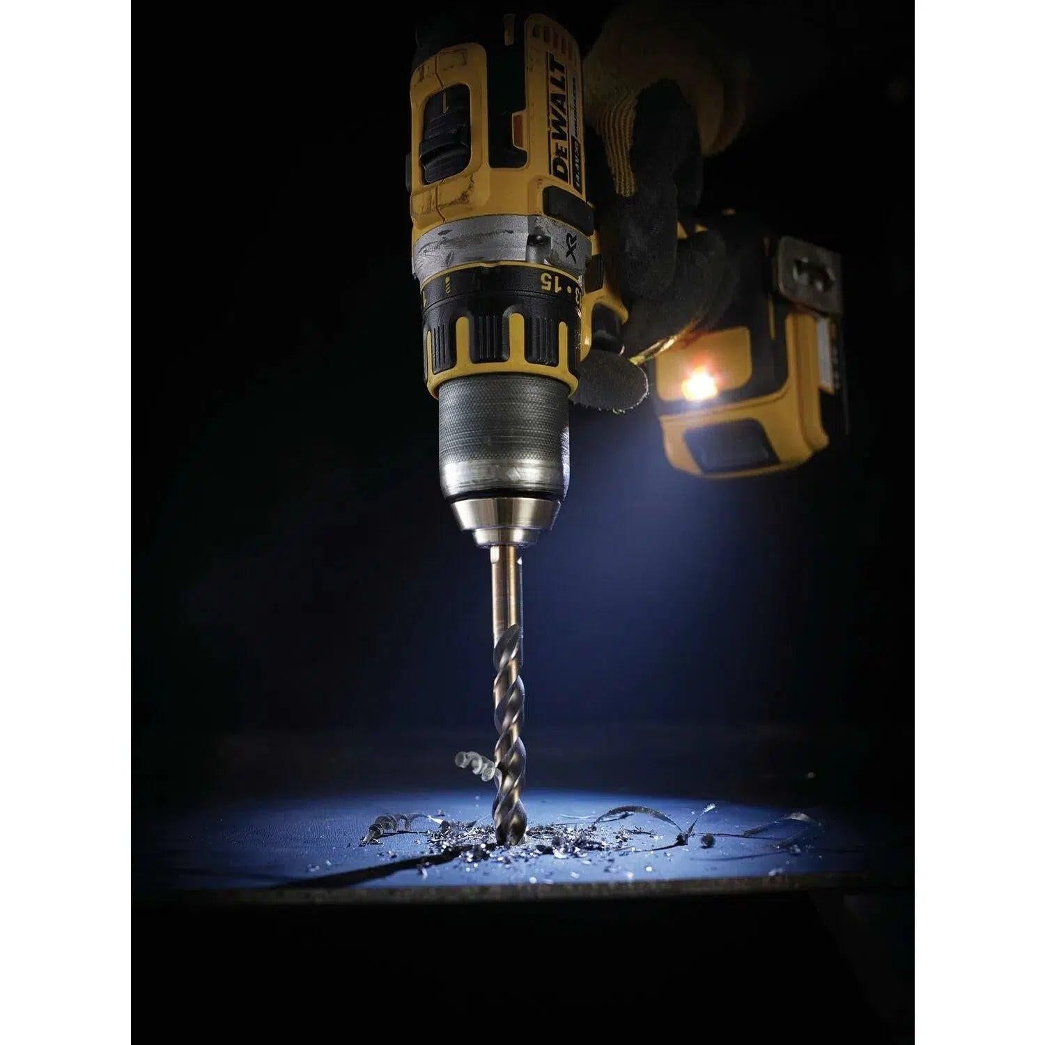 https://api.mastertools.nl/media/catalog/product/cache/4ac98b0d5e81b56bd000310ba88c60e0/d/e/dewalt-dt7926-29-delige-metaalborenset-in-tough-case-5035048060285-mastertools_nl-6.jpg