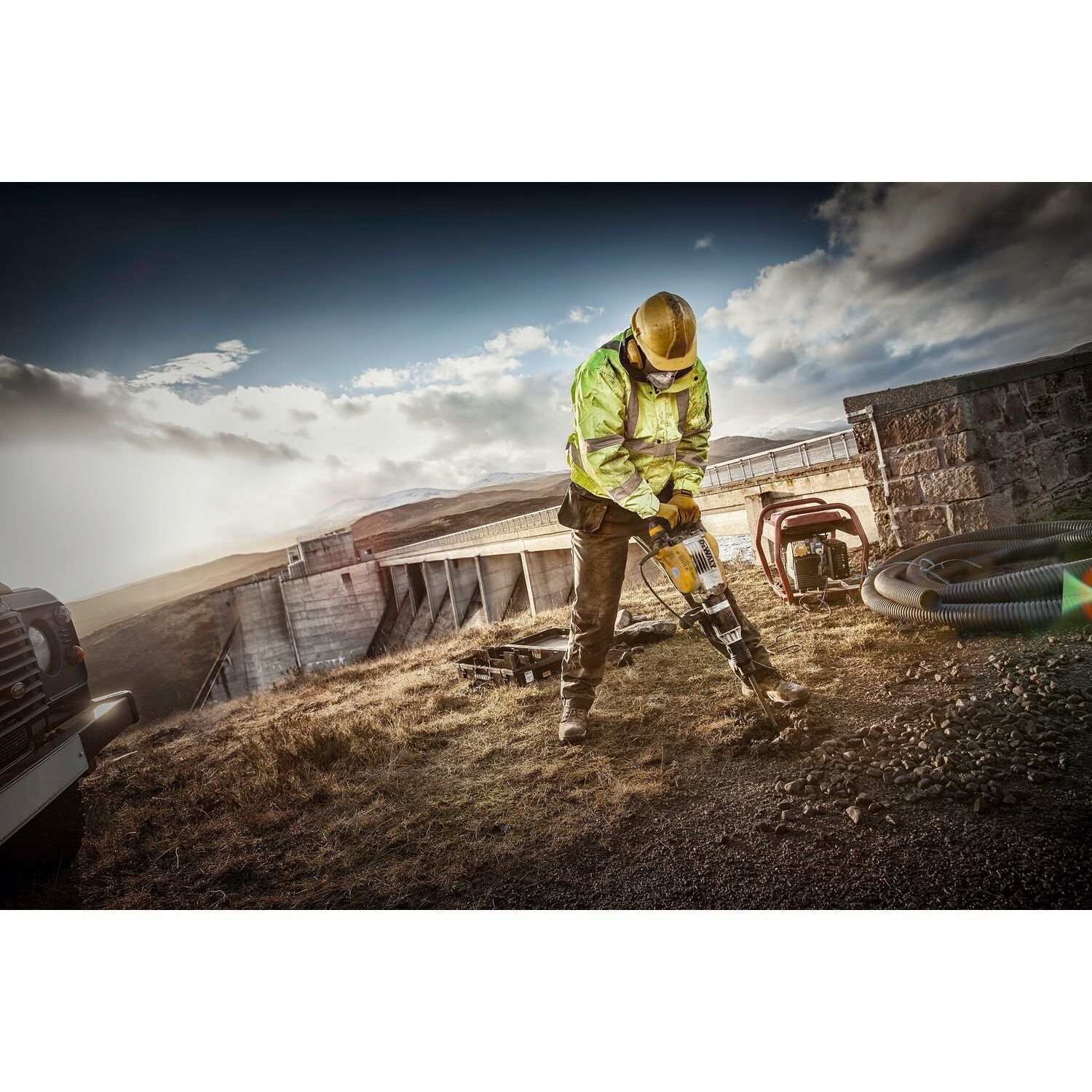 https://api.mastertools.nl/media/catalog/product/cache/4ac98b0d5e81b56bd000310ba88c60e0/d/e/dewalt-dt8090-spadebeitel-sds-max-110x400mm-5035048034514-mastertools_nl-2.jpg