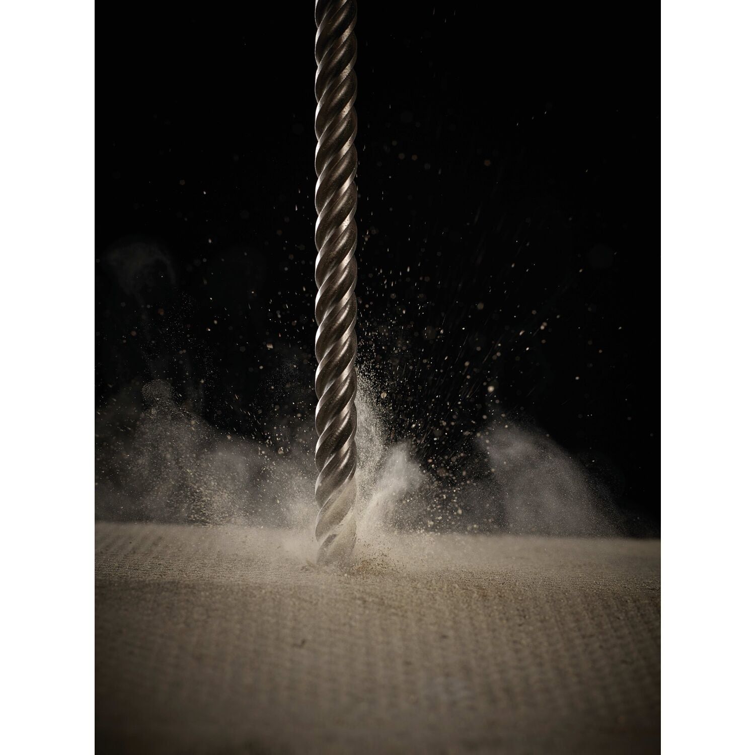 https://api.mastertools.nl/media/catalog/product/cache/4ac98b0d5e81b56bd000310ba88c60e0/d/e/dewalt-dt8965-boor-sds-xlr-4-snijder-8x160mm-ve10-5035048078259-mastertools_nl-3.jpg