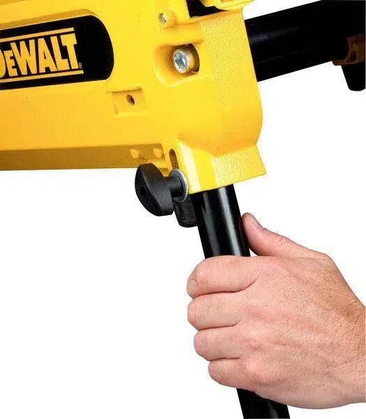 https://api.mastertools.nl/media/catalog/product/cache/4ac98b0d5e81b56bd000310ba88c60e0/d/e/dewalt-dw743n-tafelzaag-afkortzaag-verstekzaag-5035048161951-mastertools_nl-9.jpg