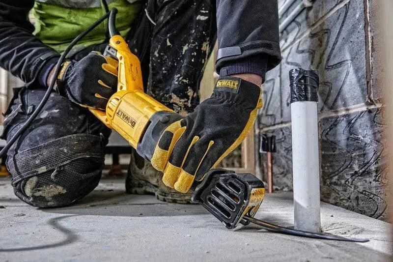https://api.mastertools.nl/media/catalog/product/cache/4ac98b0d5e81b56bd000310ba88c60e0/d/e/dewalt-dwe305pk-reciprozaag-5035048554258-mastertools_nl-5.jpg