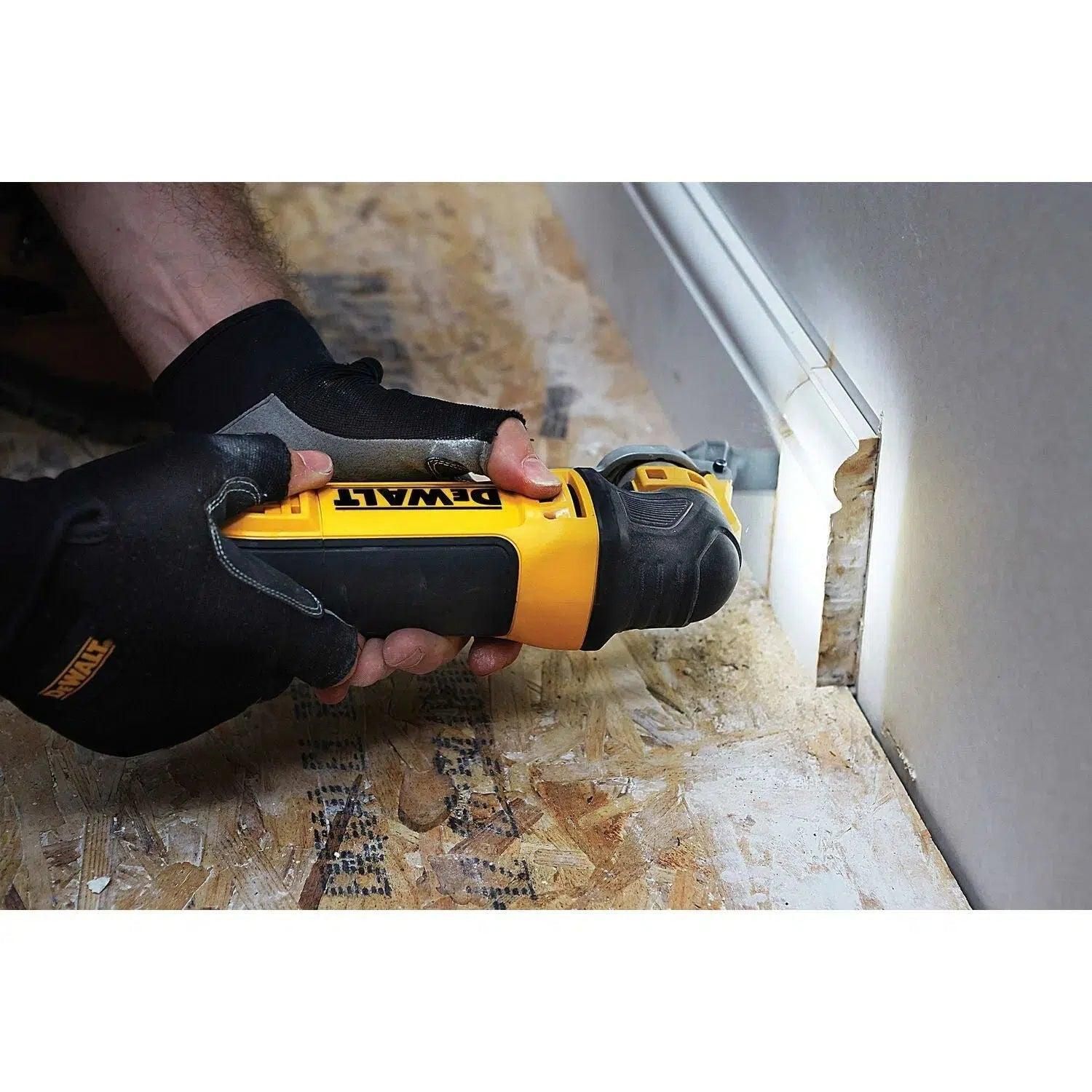 https://api.mastertools.nl/media/catalog/product/cache/4ac98b0d5e81b56bd000310ba88c60e0/d/e/dewalt-dwe315kt-oscillerende-multitool-in-tstak-5035048460771-mastertools_nl-6.jpg