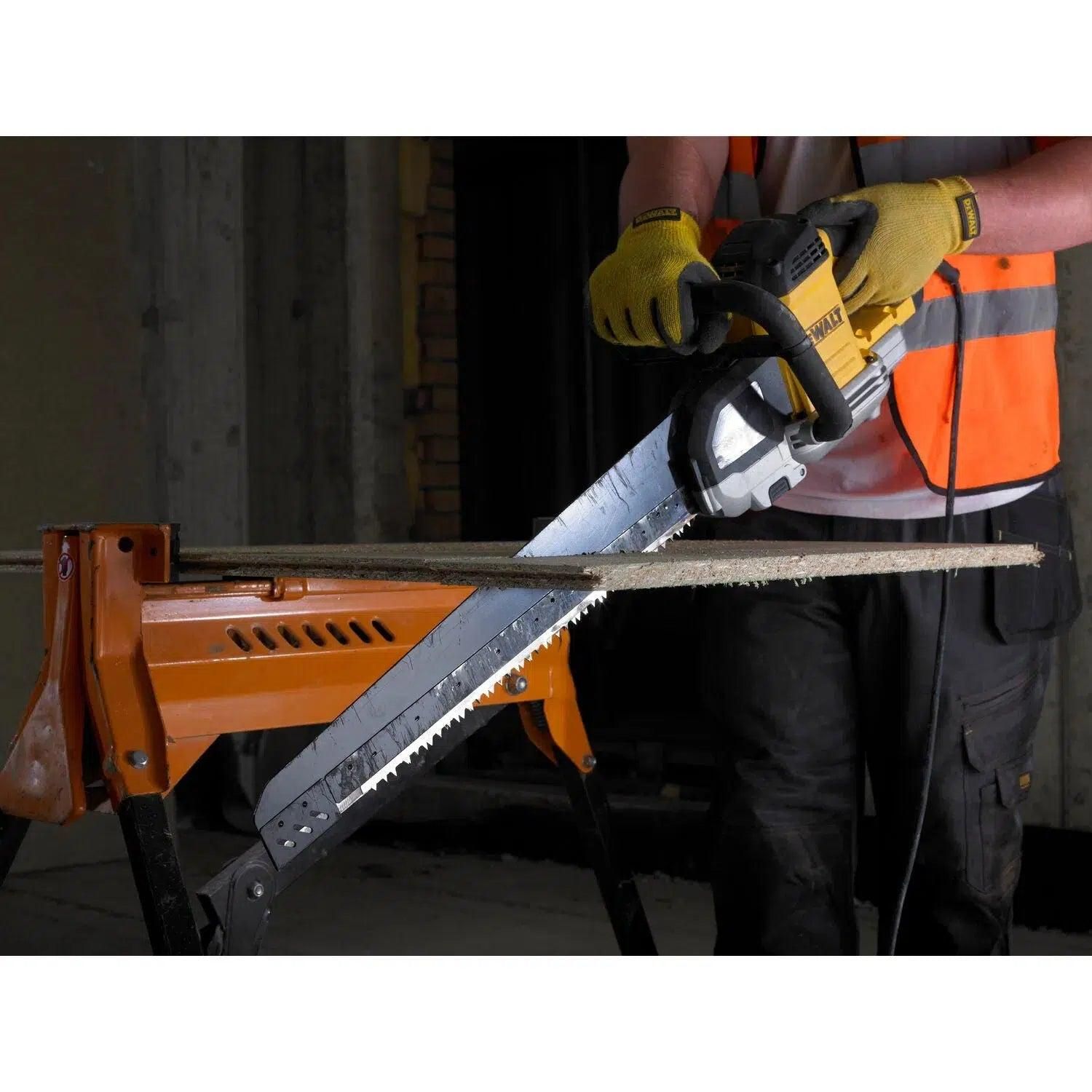 https://api.mastertools.nl/media/catalog/product/cache/4ac98b0d5e81b56bd000310ba88c60e0/d/e/dewalt-dwe399-alligatorzaag-430mm-1700w-5035048437315-mastertools_nl-4.jpg