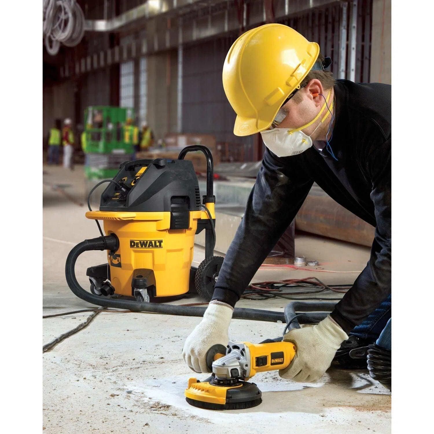 https://api.mastertools.nl/media/catalog/product/cache/4ac98b0d5e81b56bd000310ba88c60e0/d/e/dewalt-dwe46150-115mm-125mm-polijsthulpstuk-5035048352953-mastertools_nl-4.jpg