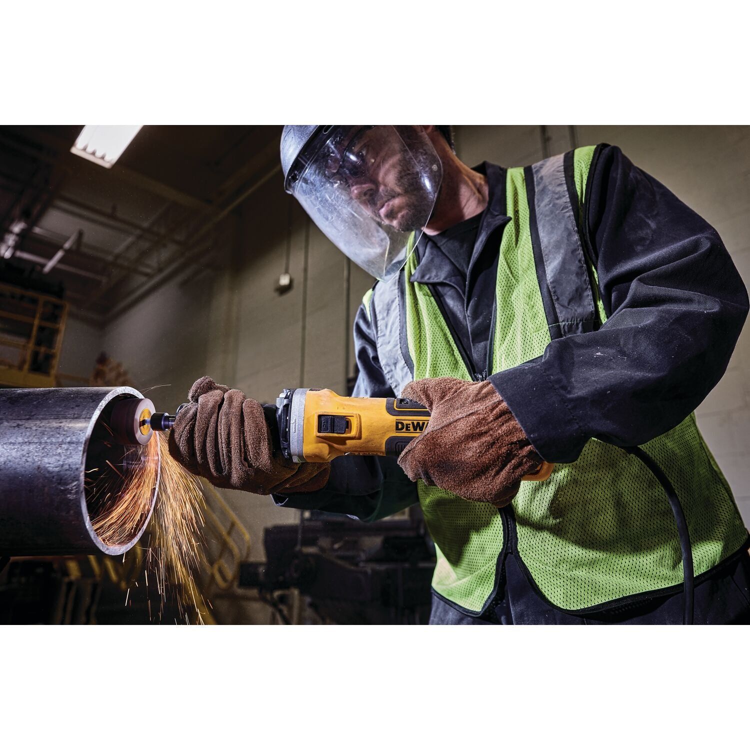 https://api.mastertools.nl/media/catalog/product/cache/4ac98b0d5e81b56bd000310ba88c60e0/d/e/dewalt-dwe4997-stiftslijper-brushless-1300w-5035048722749-mastertools_nl-7.jpg