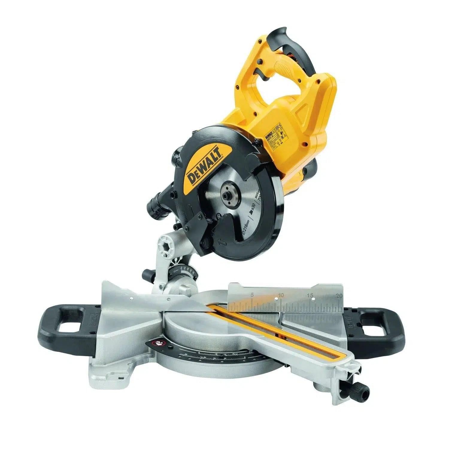 https://api.mastertools.nl/media/catalog/product/cache/4ac98b0d5e81b56bd000310ba88c60e0/d/e/dewalt-dws774set-afkortzaag-met-xps-de7033-onderstel-5035048636909-mastertools_nl-2.jpg