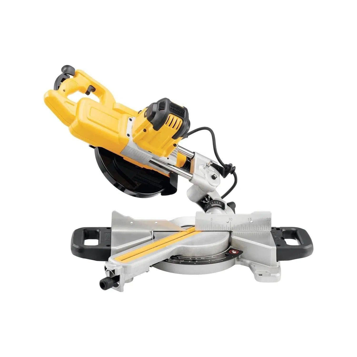 https://api.mastertools.nl/media/catalog/product/cache/4ac98b0d5e81b56bd000310ba88c60e0/d/e/dewalt-dws774set-afkortzaag-met-xps-de7033-onderstel-5035048636909-mastertools_nl-4.jpg