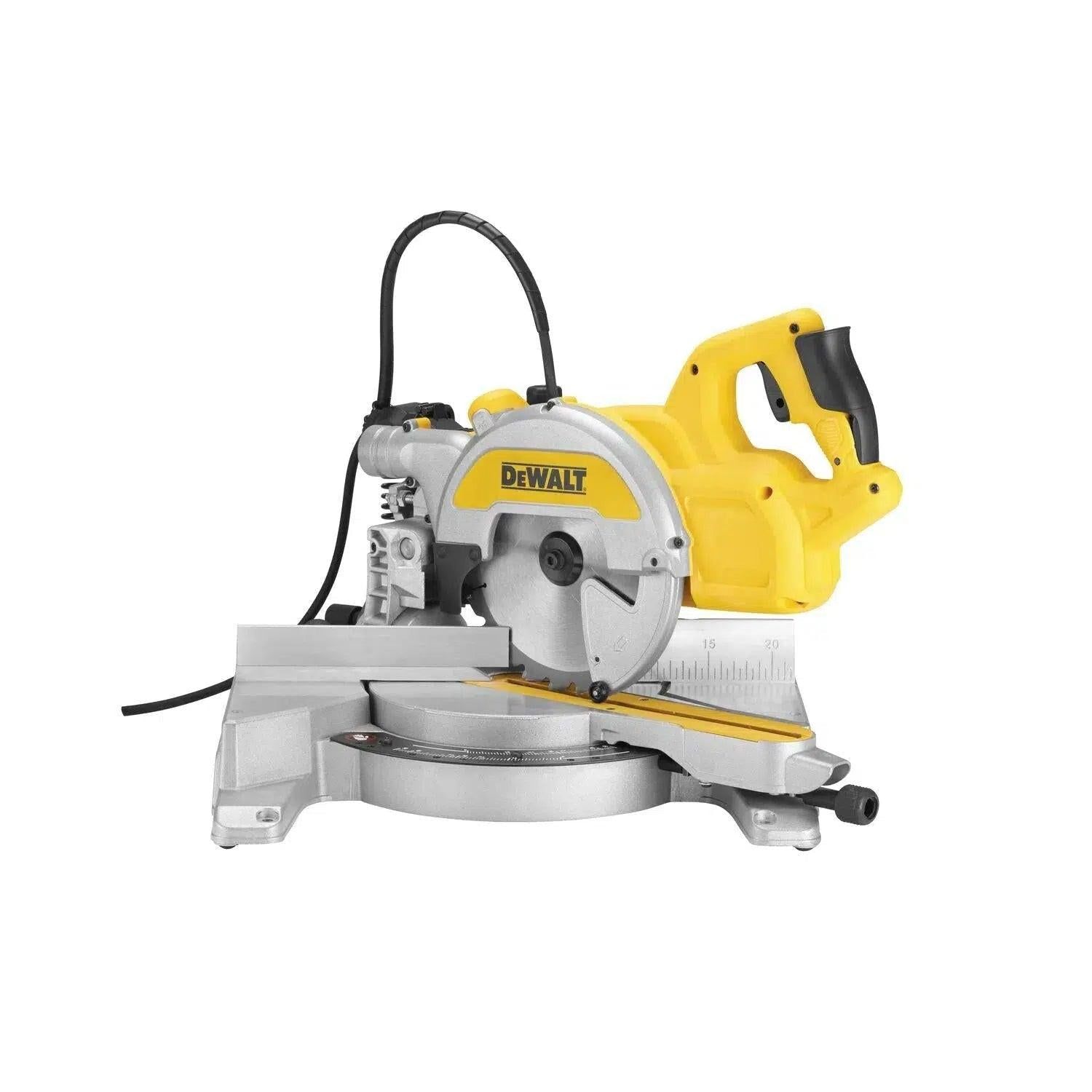 https://api.mastertools.nl/media/catalog/product/cache/4ac98b0d5e81b56bd000310ba88c60e0/d/e/dewalt-dws777set-afkortzaag-de7033-onderstel-5035048352052-mastertools_nl-3.jpg
