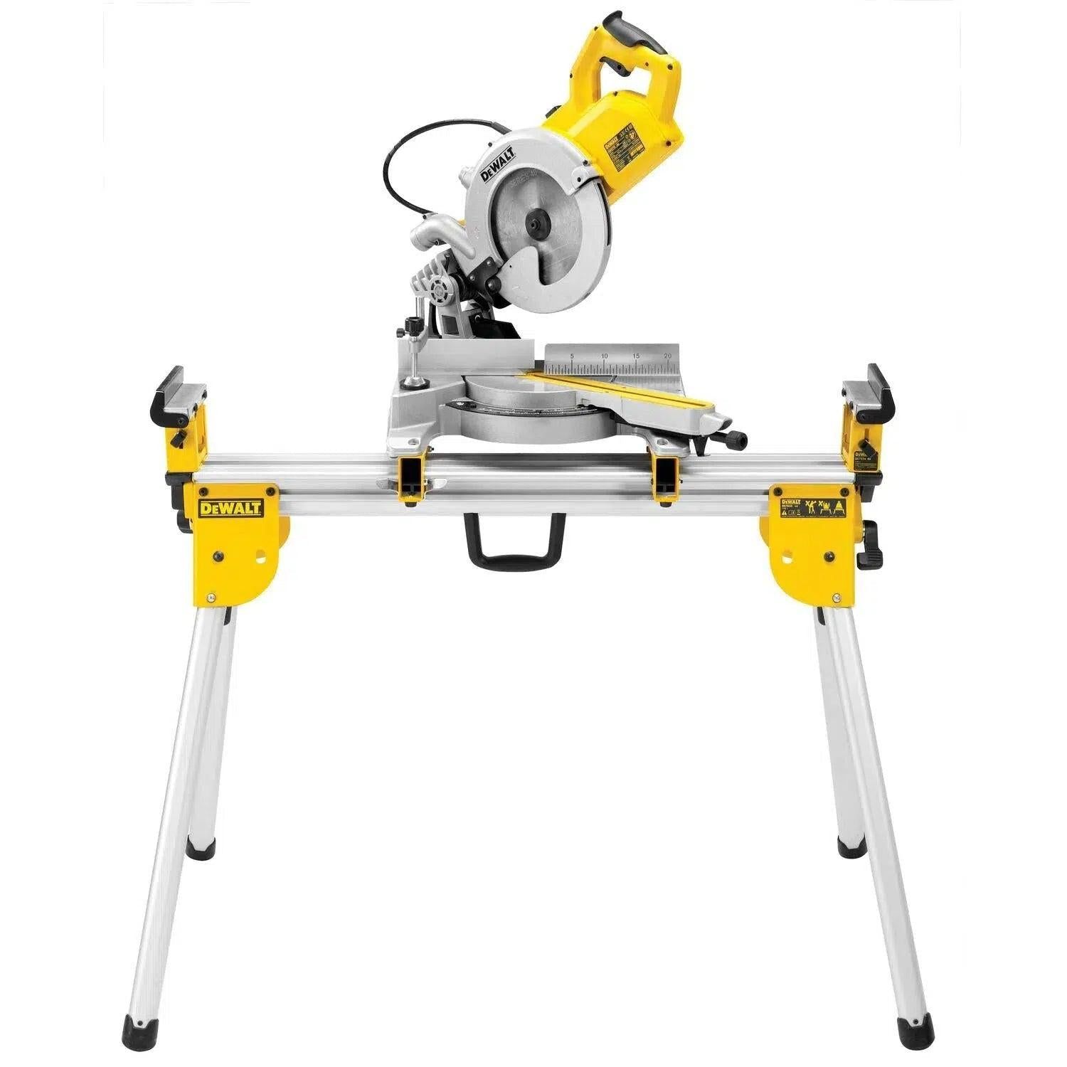 https://api.mastertools.nl/media/catalog/product/cache/4ac98b0d5e81b56bd000310ba88c60e0/d/e/dewalt-dws777set-afkortzaag-de7033-onderstel-5035048352052-mastertools_nl.jpg