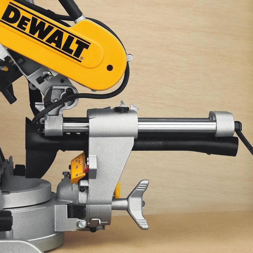 https://api.mastertools.nl/media/catalog/product/cache/4ac98b0d5e81b56bd000310ba88c60e0/d/e/dewalt-dws780-afkortzaag-met-xps-5035048332344-mastertools_nl-5.jpg