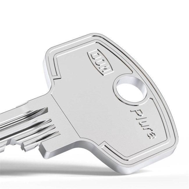 https://api.mastertools.nl/media/catalog/product/cache/4ac98b0d5e81b56bd000310ba88c60e0/d/o/dom-333-plura-profielcillinder-t-koppeling-3030-skg-ve2-333plat001p2-4044985041814-mastertools_nl-6.jpg