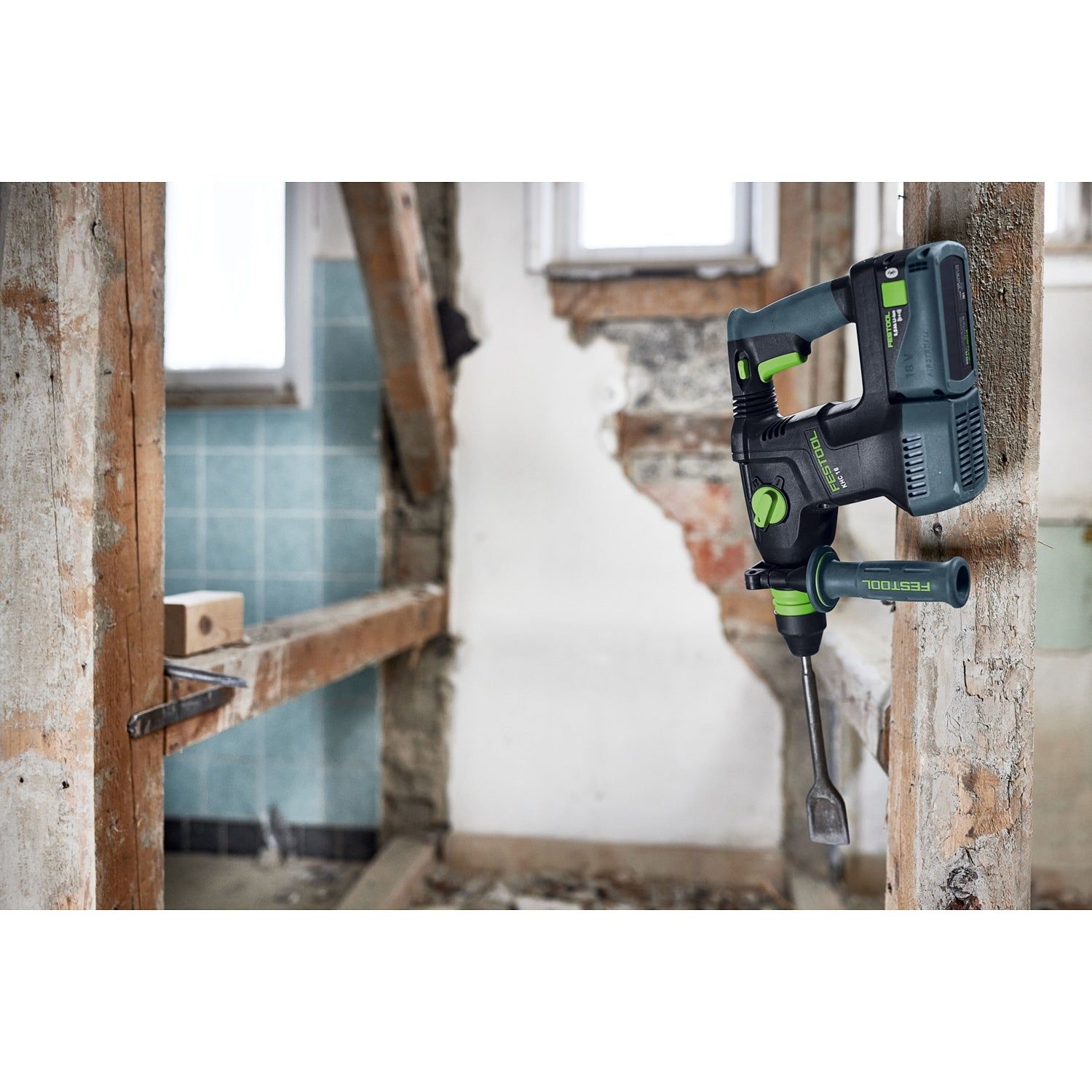 https://api.mastertools.nl/media/catalog/product/cache/4ac98b0d5e81b56bd000310ba88c60e0/d/o/down_bs_khc18_577448_a_06a_1500_1500_199b8fca-3dde-4984-969f-c71e59e3a77b.jpg