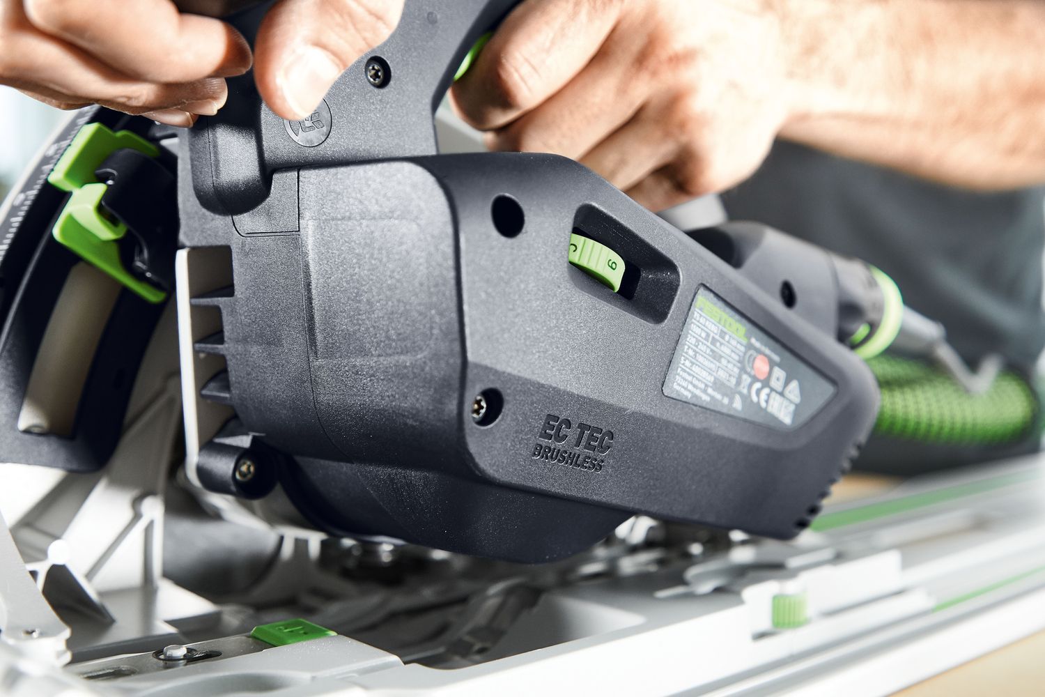 https://api.mastertools.nl/media/catalog/product/cache/4ac98b0d5e81b56bd000310ba88c60e0/d/o/down_hks_ts60k_576721_a_26a_01826e2d-8dd9-48be-9baf-3ea01fb2988f.jpg
