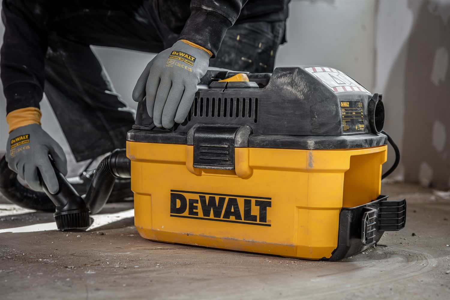 https://api.mastertools.nl/media/catalog/product/cache/4ac98b0d5e81b56bd000310ba88c60e0/d/x/dxv06g_a3.jpg